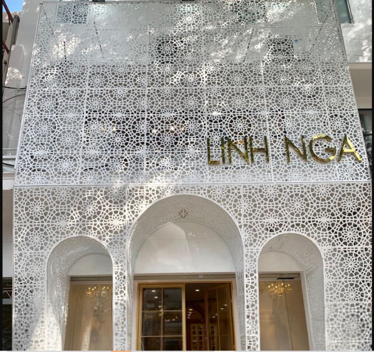 Thi Công Bảng Hiệu Áo Cưới