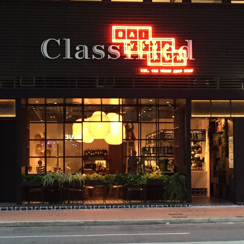 Thi Công Bảng Hiệu Nhà Hàng Chuyên Nghiệp