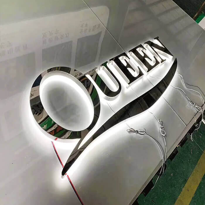 Mẫu Bảng Hiệu Chữ Nổi Inox Vàng Đẹp 2025