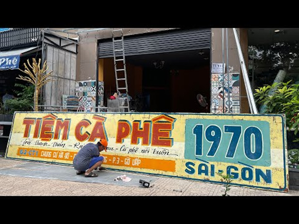 Thiết Kế Bảng Hiệu Gỗ Vintage