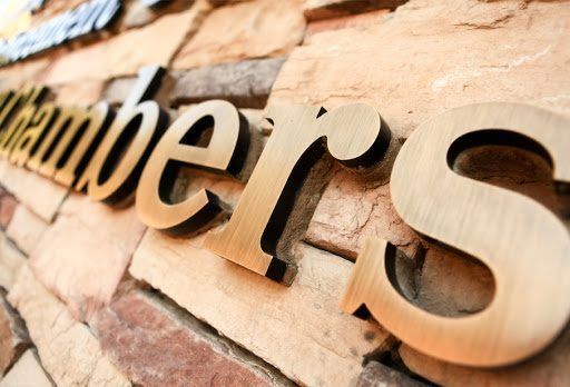 Mẫu Bảng Hiệu Gỗ Vintage Đẹp Năm 2025