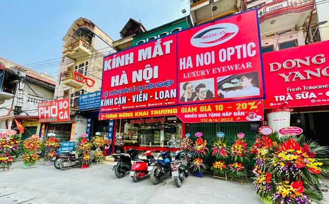 Biển Quảng Cáo Kính Mắt Đẹp, Thu Hút Khách