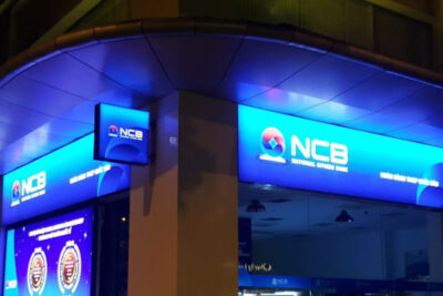 Mẫu Biển Quảng Cáo Hộp Đèn LED Đẹp Năm 2025