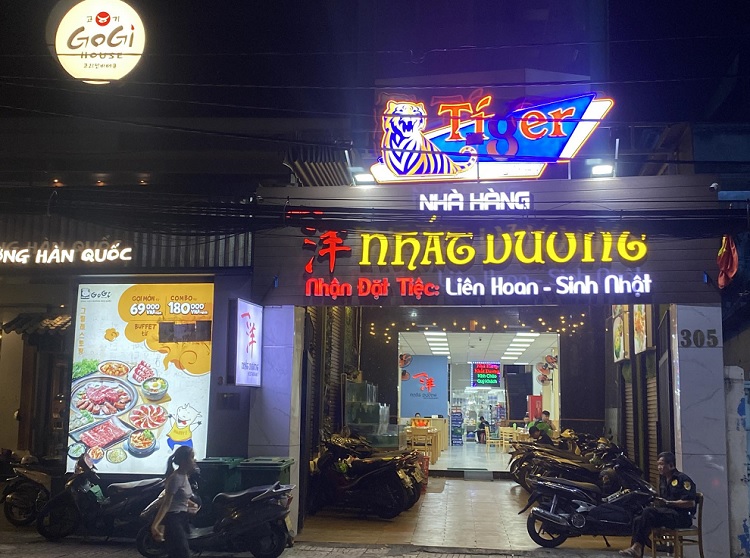 Thiết Kế Biển Quảng Cáo Nhà Hàng