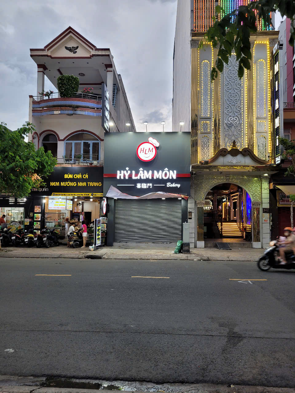 Thi Công Bảng Hiệu Quảng Cáo