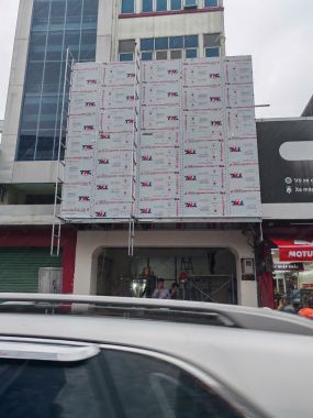Thi công bảng hiệu Hỷ Lâm Môn Hoàng Văn Thụ