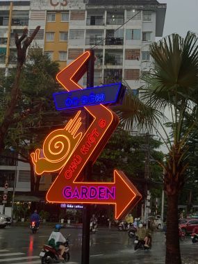 Bảng Hiệu Ốc Đêm Chú Kiệt 5 Garden