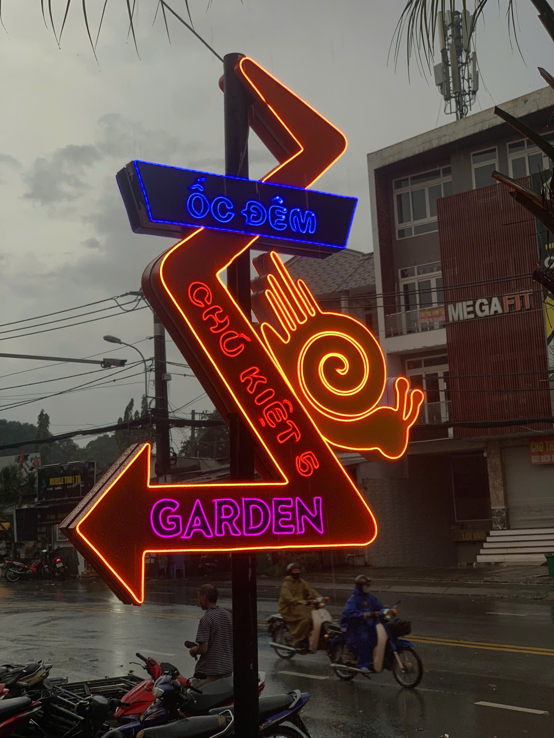 Thiết Kế Biển Quảng Cáo Quán Ốc Đẹp