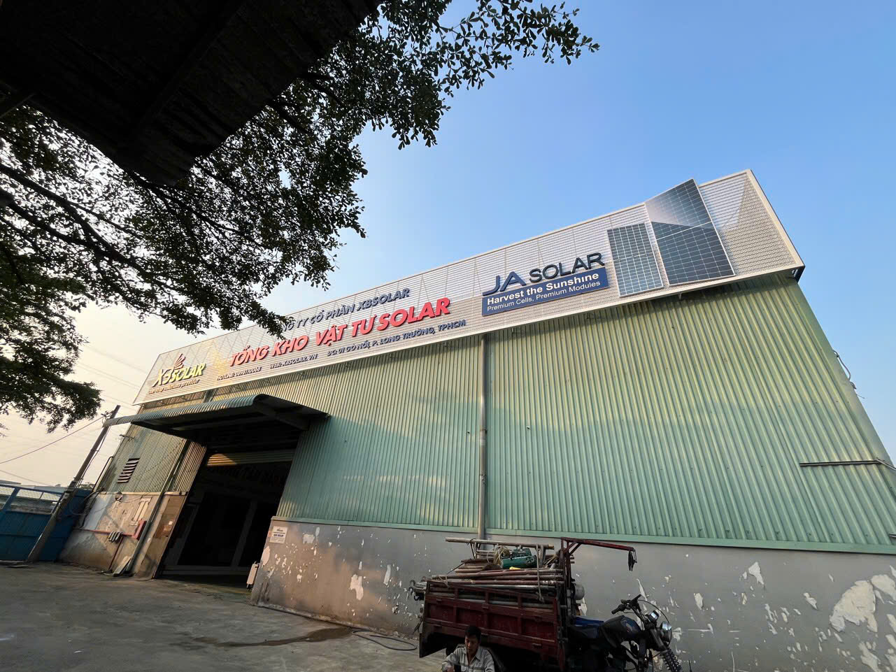 Dự Án Tổng Kho Vật Tư XBSOLAR