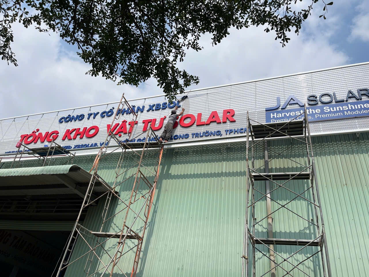 Dự Án Tổng Kho Vật Tư XBSOLAR