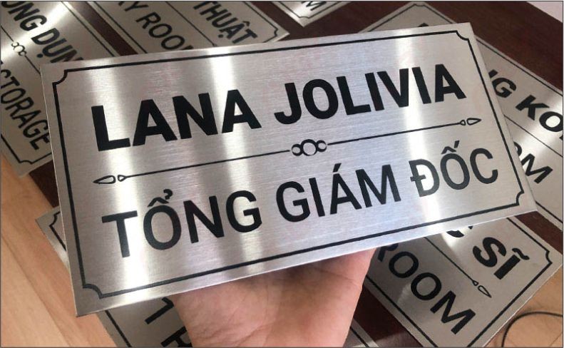 Thi Công Bảng Inox Ăn Mòn