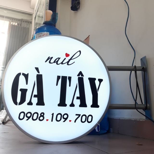 Thi Công Biển Hộp Đèn Hút Nổi Mica
