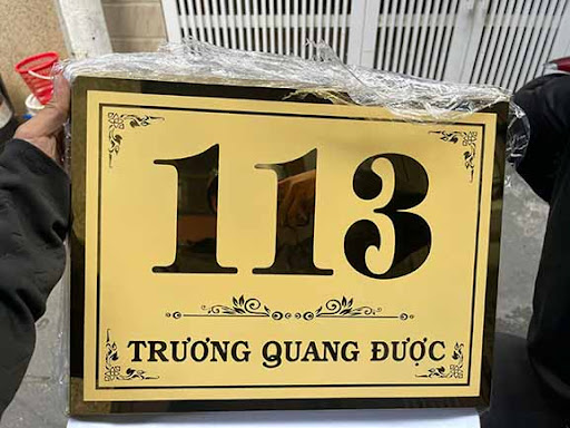 Thiết Kế Bảng Hiệu Bằng Đồng