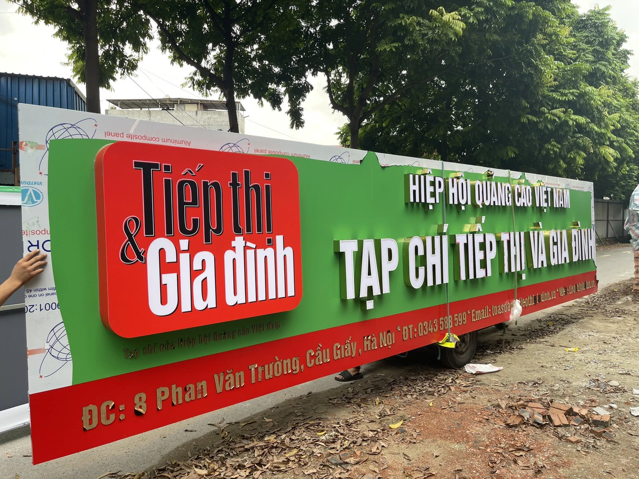 Thi công biển quảng cáo inox tại TP.HCM