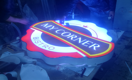 Thi công bảng hiệu logo mica tại TP.HCM