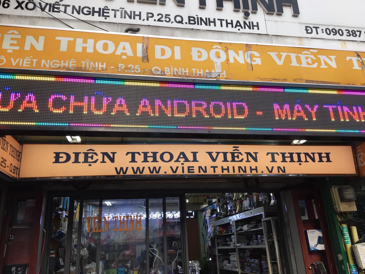 Thi Công Bảng LED Điện Thoại