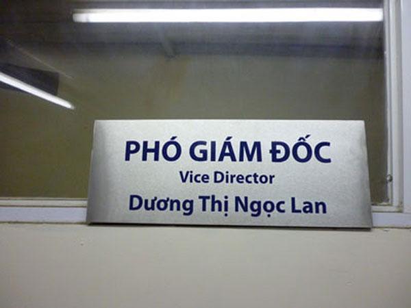 Thi Công Bảng Hiệu Inox Ăn Mòn