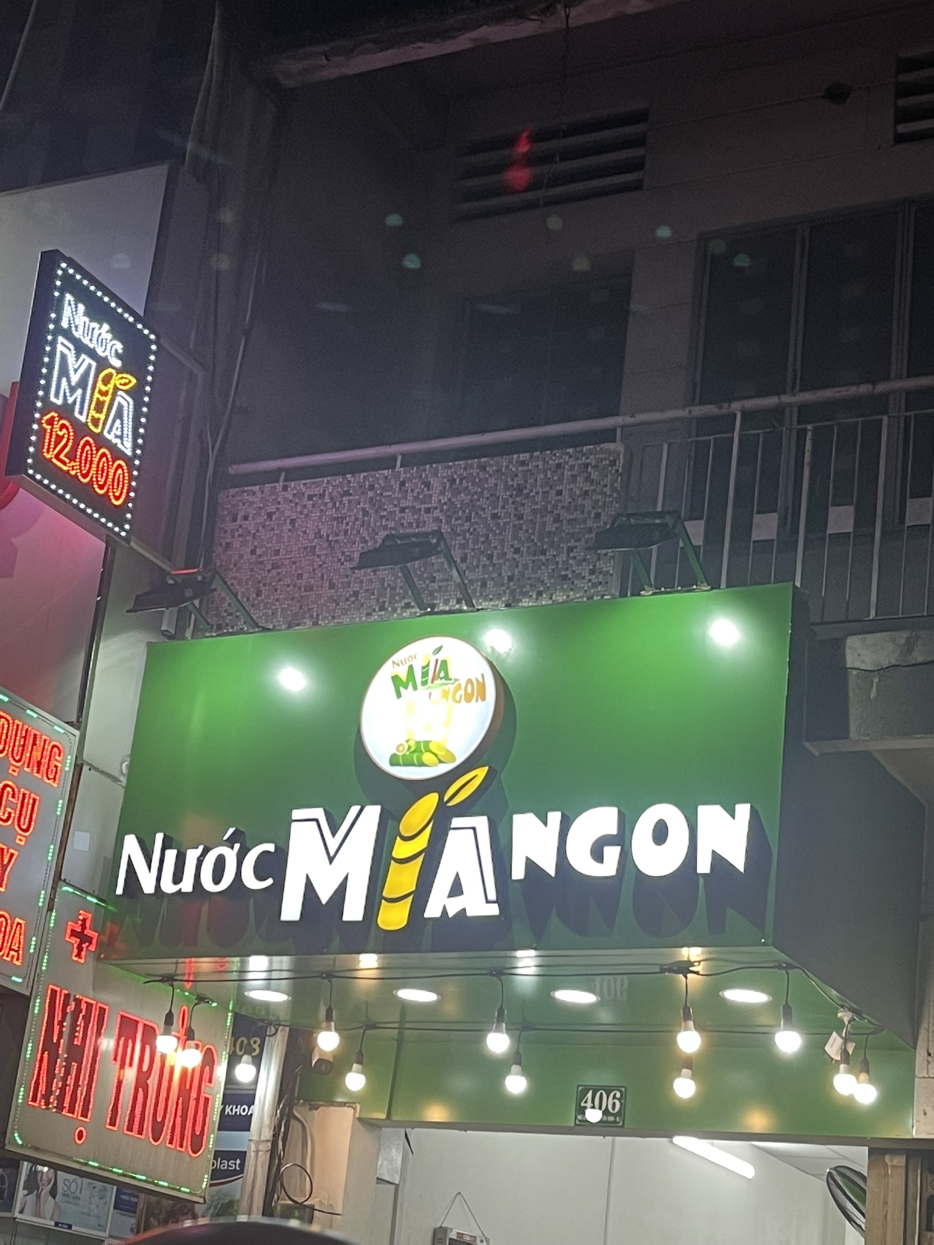 Biển quảng cáo bằng Alu