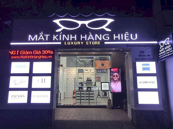 Bảng Hiệu Mắt Kính