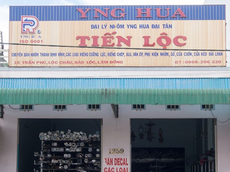 Thi công bảng hiệu cửa nhôm