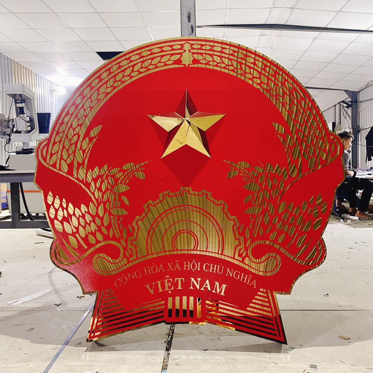 Thiết kế logo inox ăn mòn chuyên nghiệp tại TP.HCM