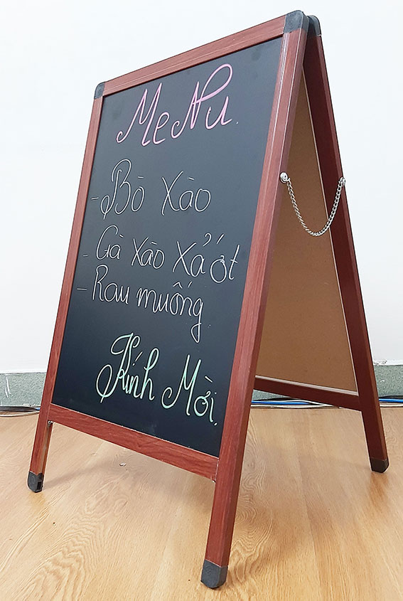 Bảng quảng cáo chữ A