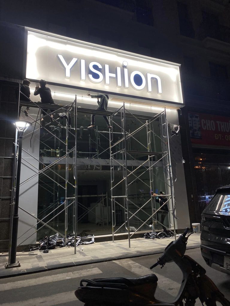 Thi công biển quảng cáo phát sáng