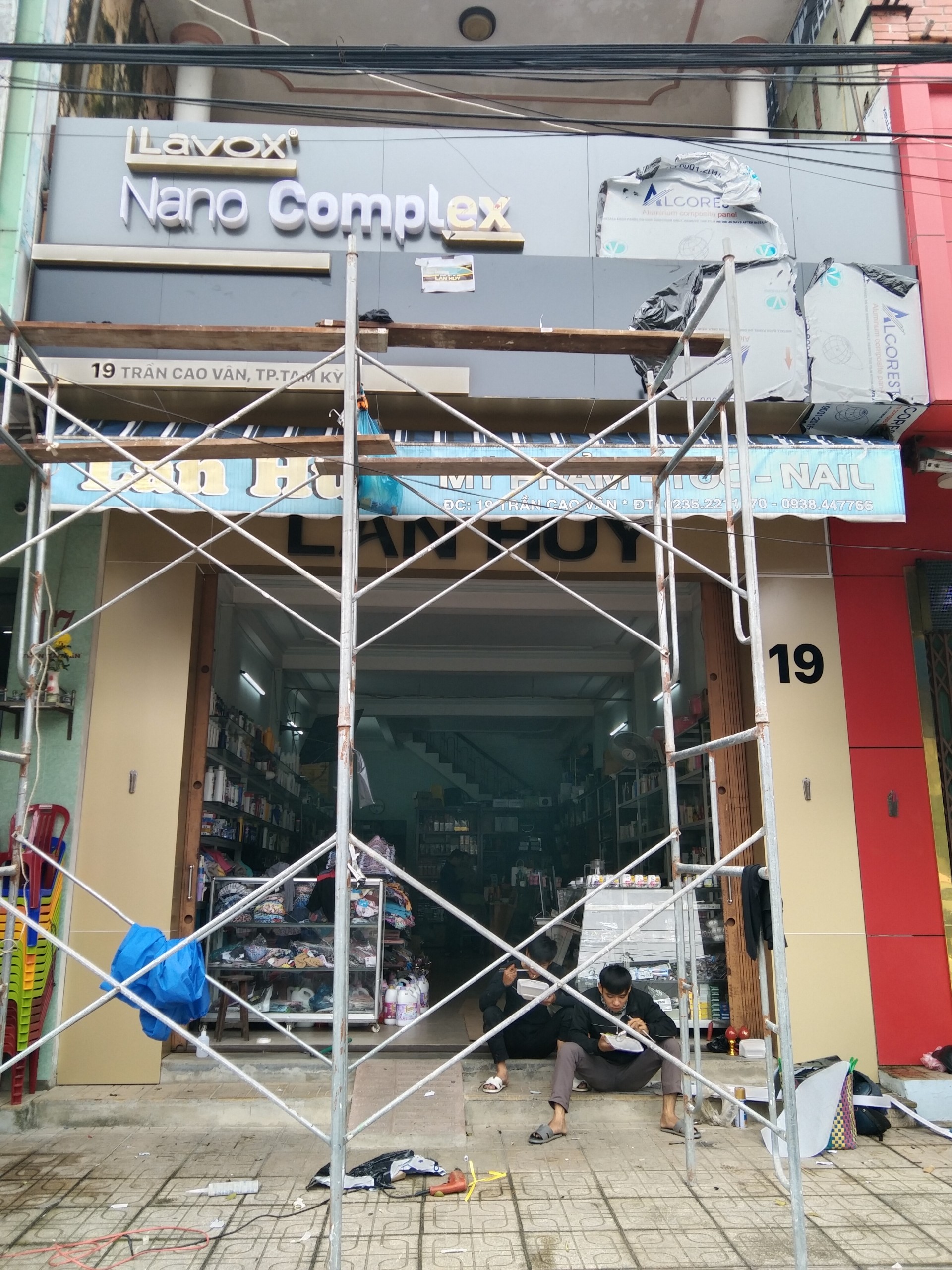 Thi công bảng hiệu