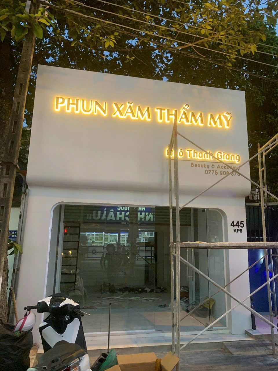 Thiết Kế Bảng Alu Chữ Nổi Đèn LED Tại TP.HCM