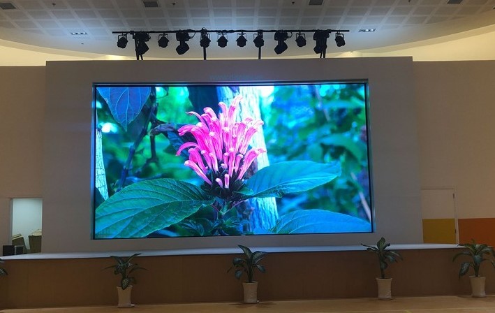 Thi Công Màn Hình LED Quảng Cáo