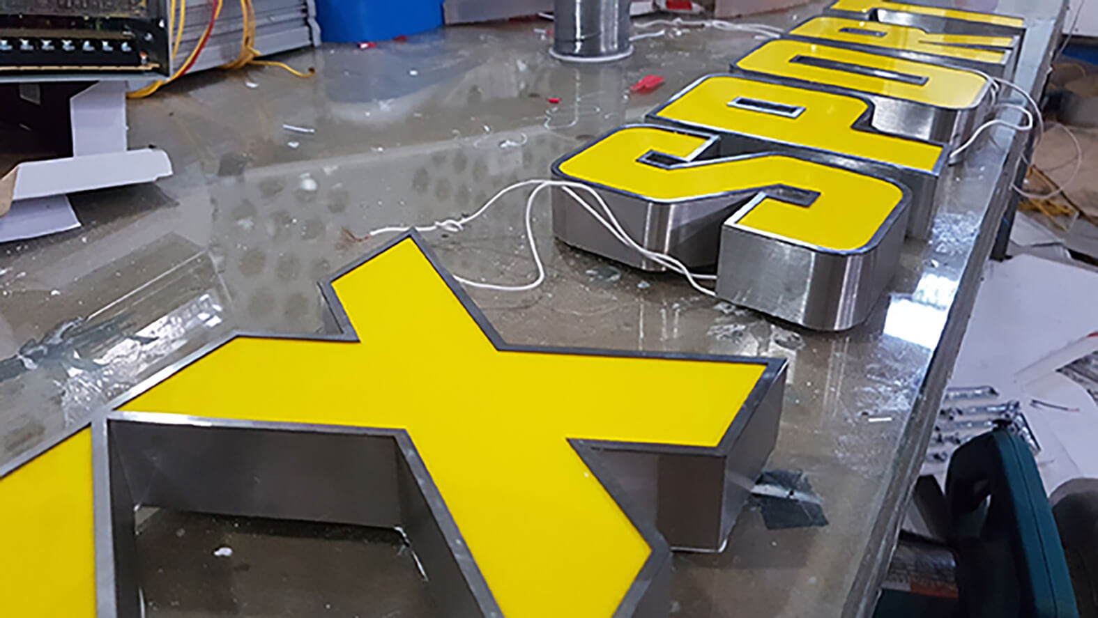 Thiết Kế Bảng Chữ Nổi 3D Đẹp