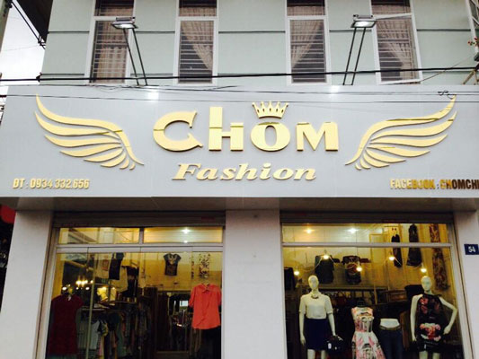 Thi Công Bảng Quảng Cáo Shop Quần Áo
