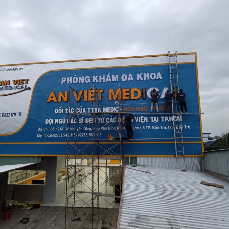 Thiết Kế Bảng Hiệu Phòng Khám