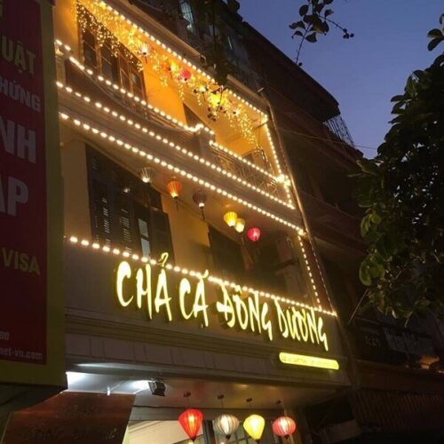 Thi Công Bảng Hiệu Đẹp Cho Quán Ăn