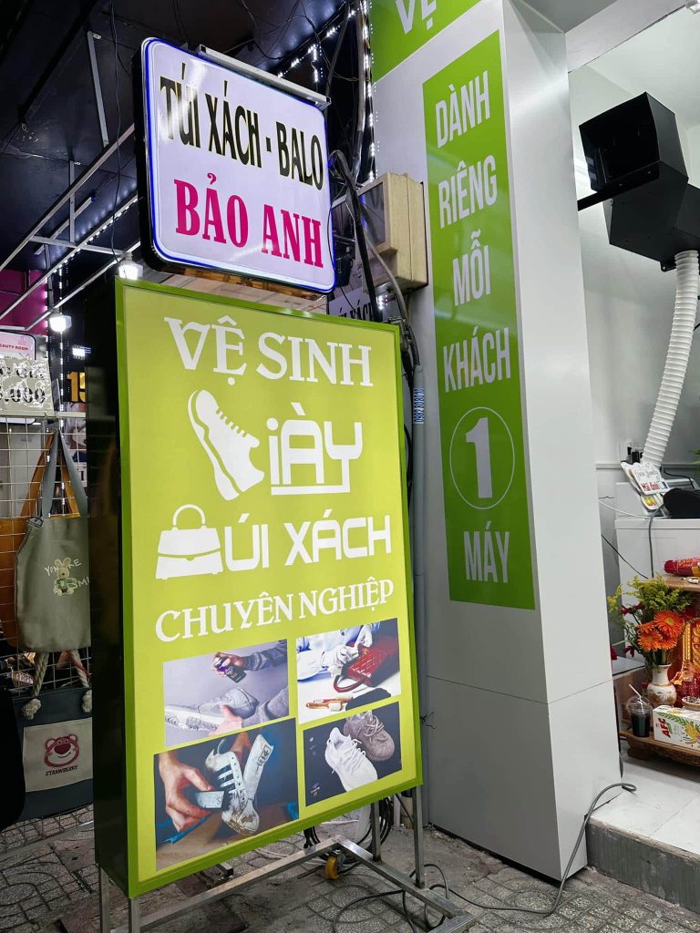 Thi Công Bảng Hiệu Giặt Sấy Đẹp