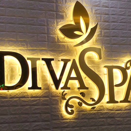 Thi Công Chữ Inox Sáng Chân Đẹp