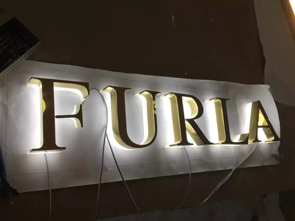 Thi Công Bảng Hiệu Chữ Inox