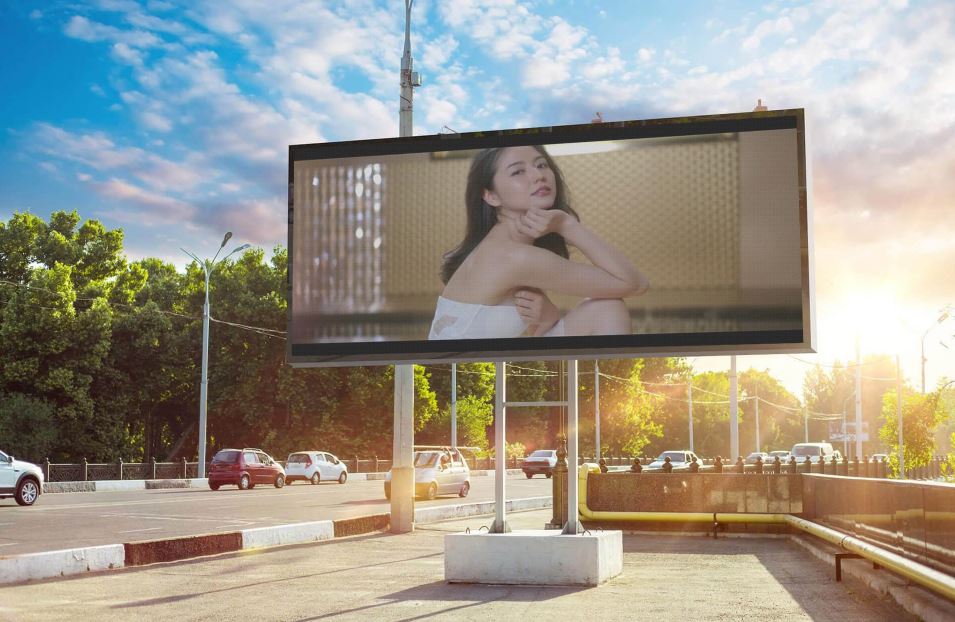 Thi Công Bảng Quảng Cáo Màn Hình LED Ngoài Trời