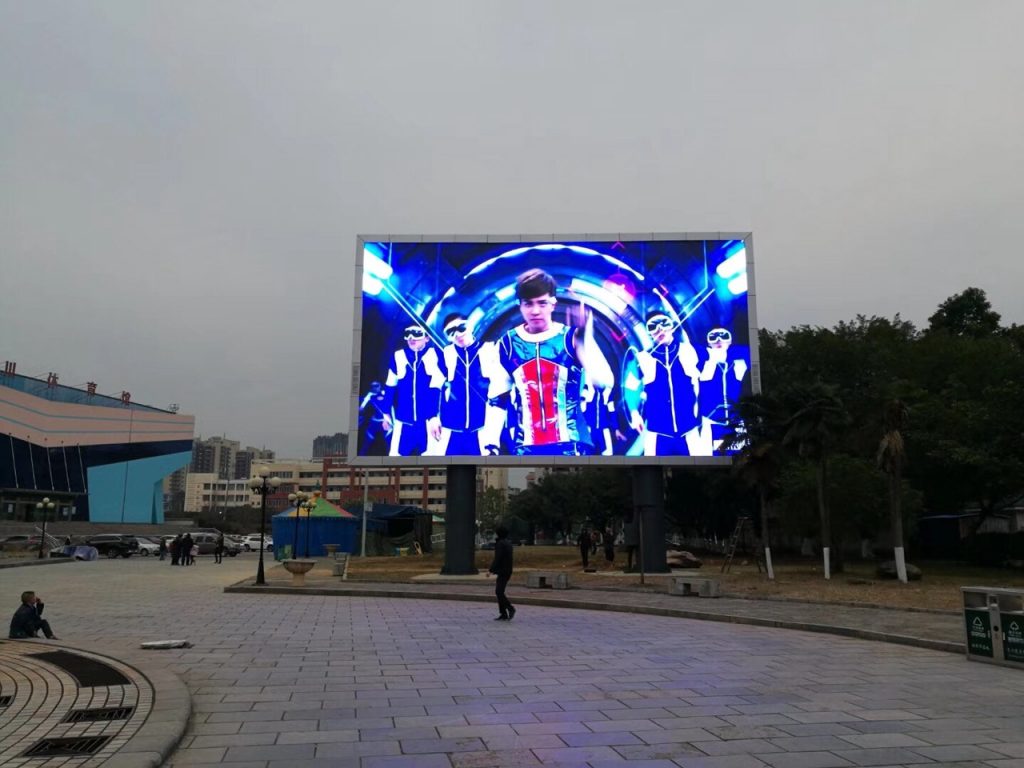 Thiết kế Bảng Quảng Cáo Màn Hình LED Ngoài Trời