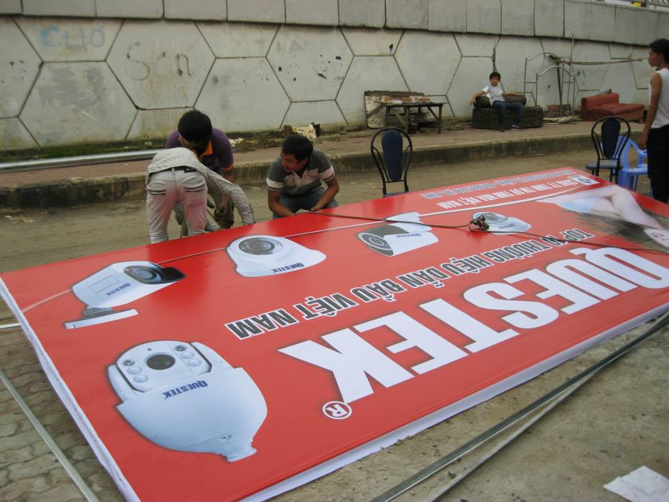 Thi công Biển Quảng Cáo In Bạt