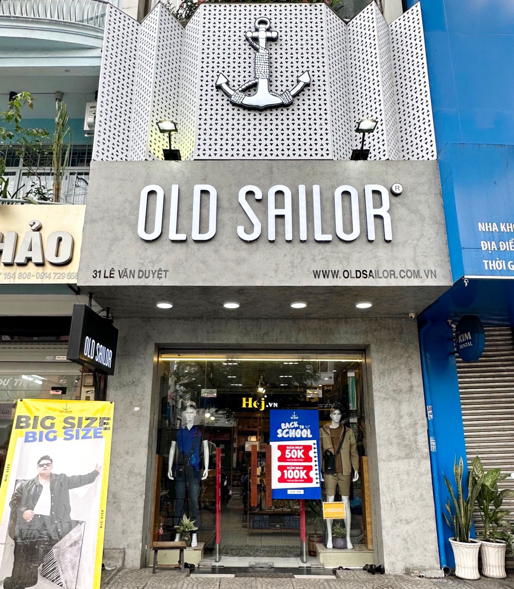 Thi Công Biển Hiệu Cửa Hàng Quần Áo Đẹp