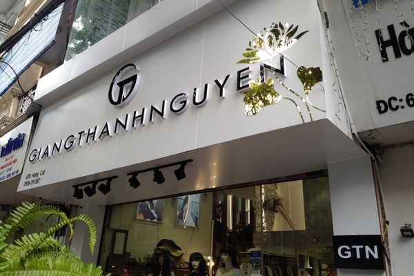 Biển Quảng Cáo Shop Quần Áo Đẹp