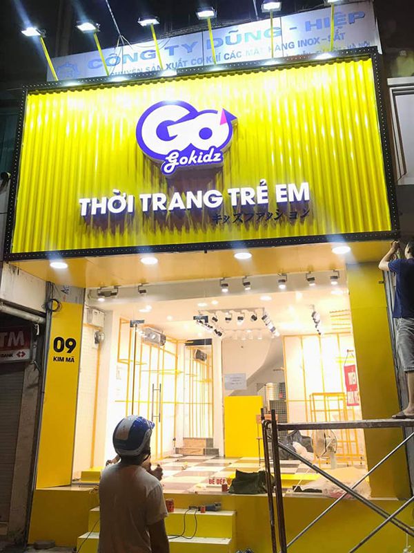 Thiết Kế Biển Quảng Cáo Shop Quần Áo