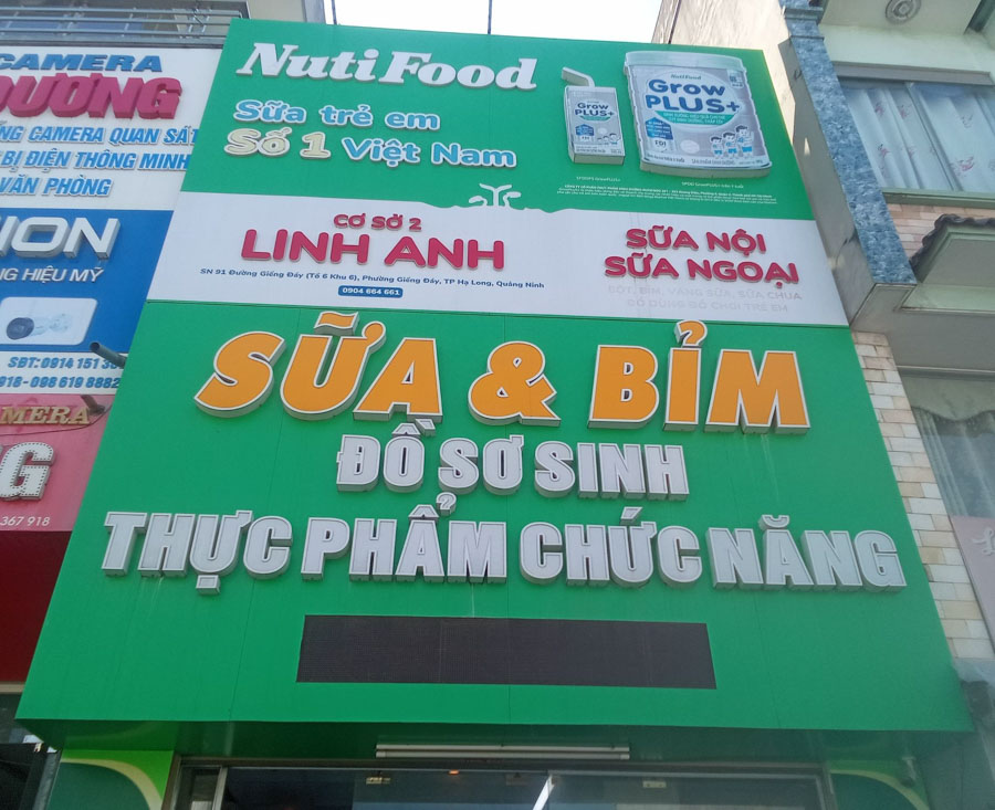 Thi Công Bảng Hiệu Cửa Hàng Sữa Chuyên Nghiệp