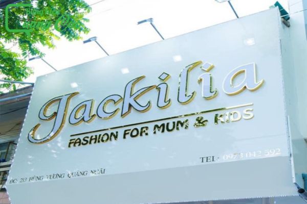 Thiết Kế Bảng Hiệu Áo Cưới