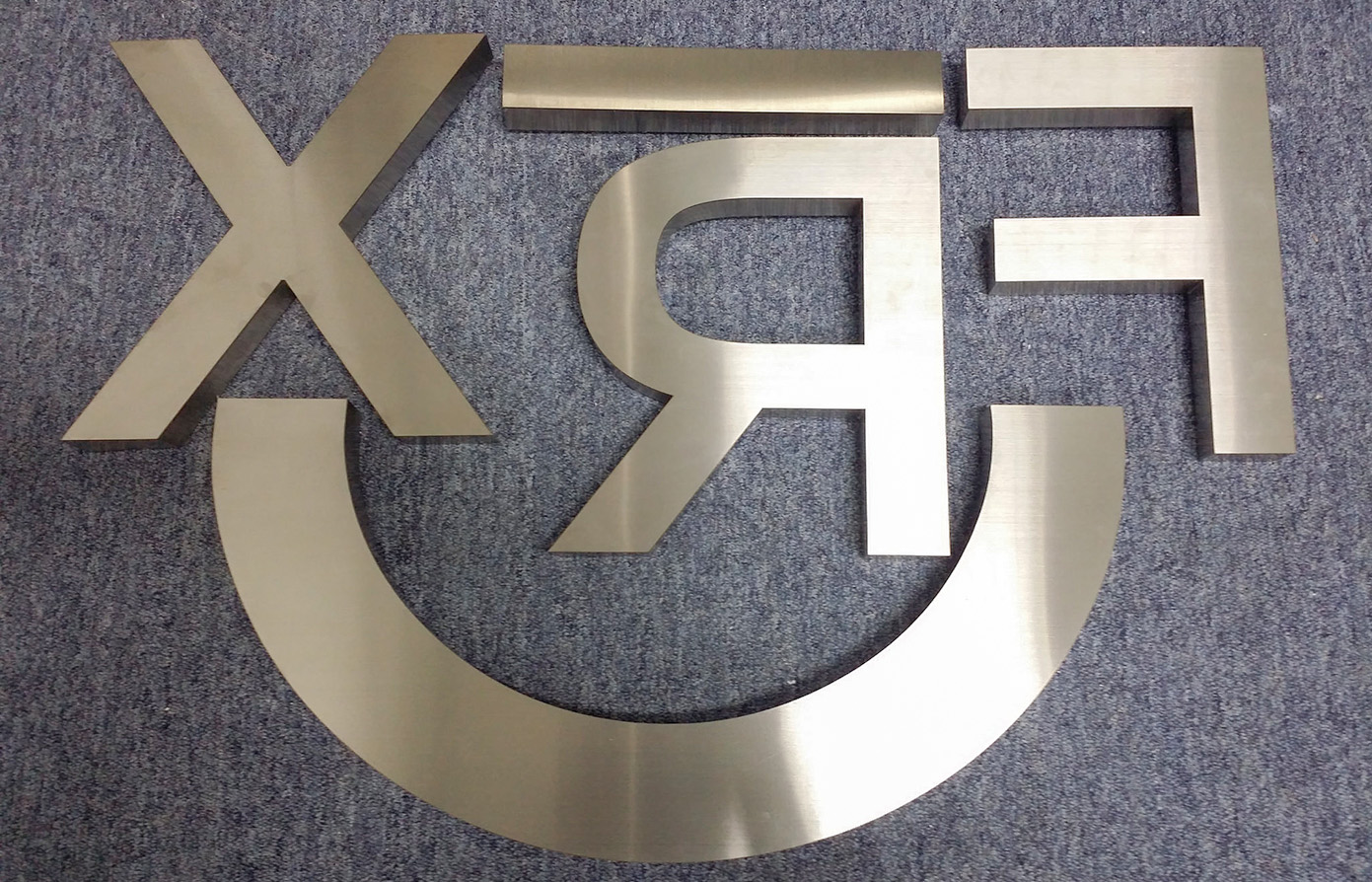 Thi công Bảng Hiệu Chữ Inox Vàng