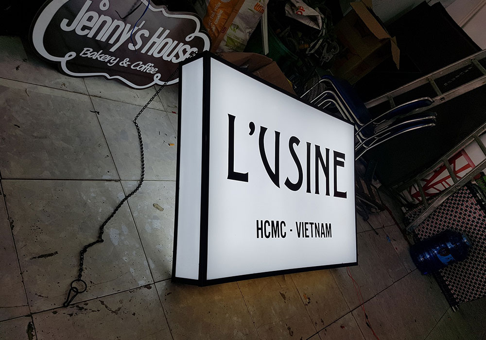 Biển Hiệu Mica Hộp Đèn