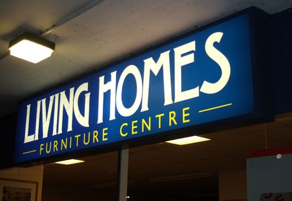 Thiết Kế Biển Hiệu Mica Hộp Đèn