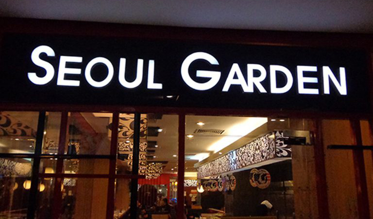 Thi công Biển Hiệu Mica Chữ Nổi