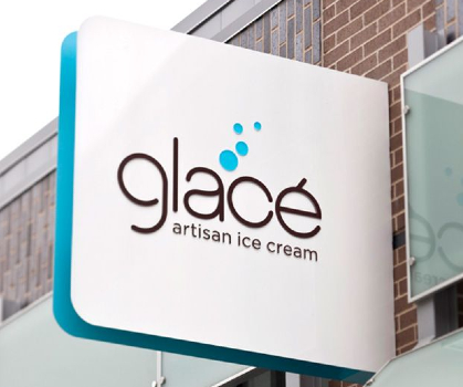 Thiết Kế Bảng Hiệu Hộp Đèn Treo